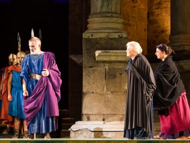 Las Suplicantes - Fotógrafo: Jorge Armestar