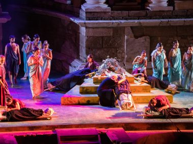 Las Suplicantes - Fotógrafo: Jorge Armestar